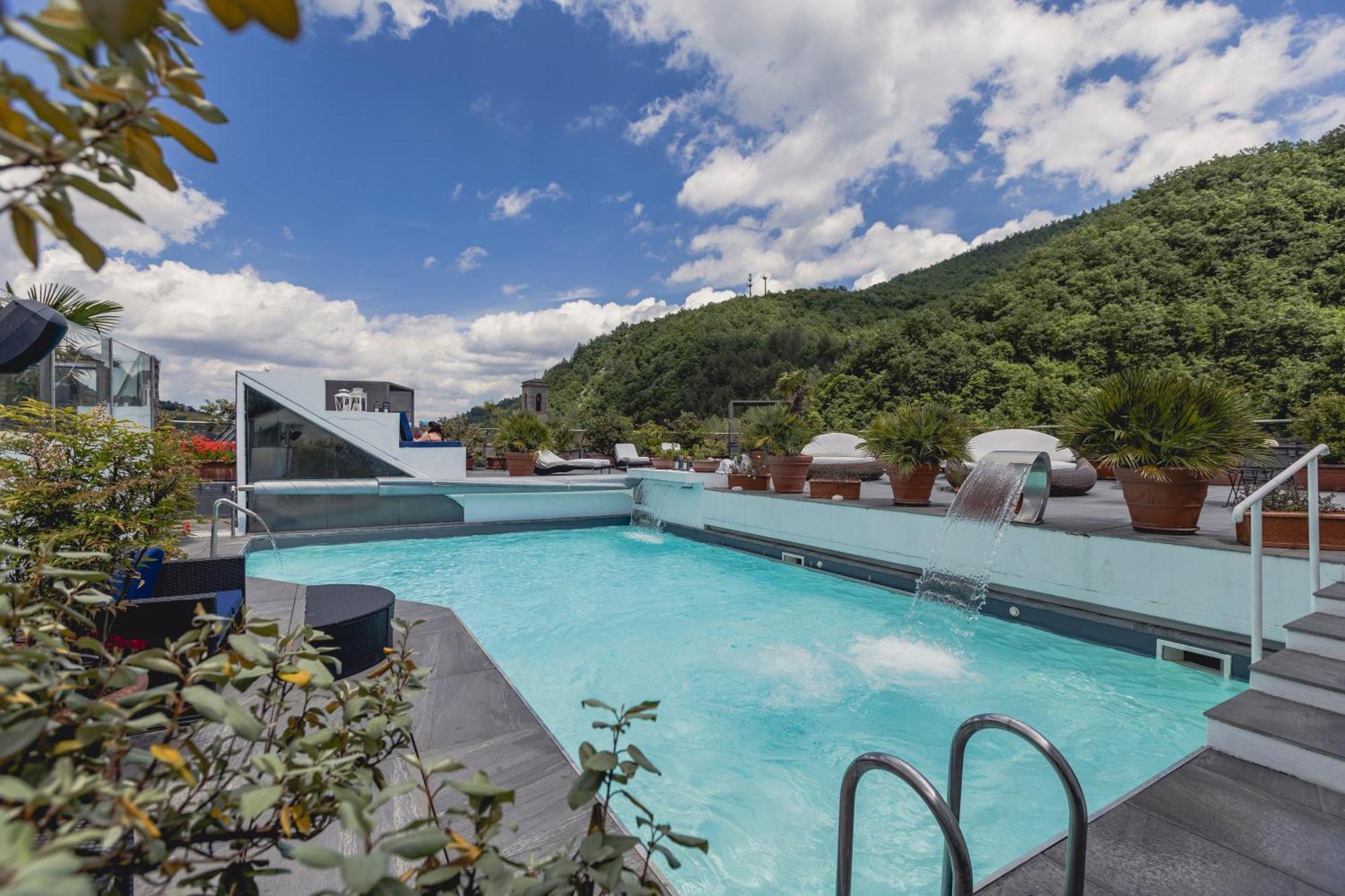 Hotel Tosco Romagnolo بانيو دي رومانيا المظهر الخارجي الصورة